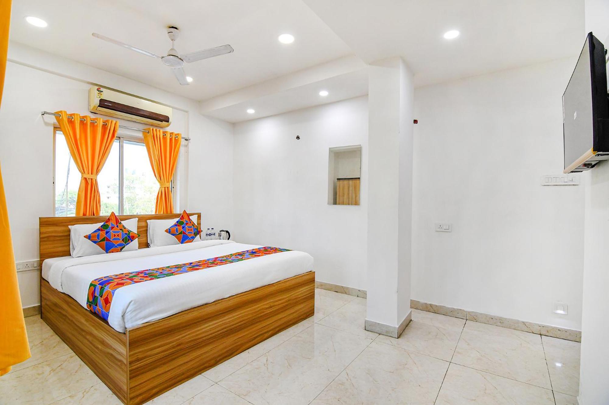 Fabhotel Grand Hazra Inn - Nr Ballygunge Station Calcutá Exterior foto