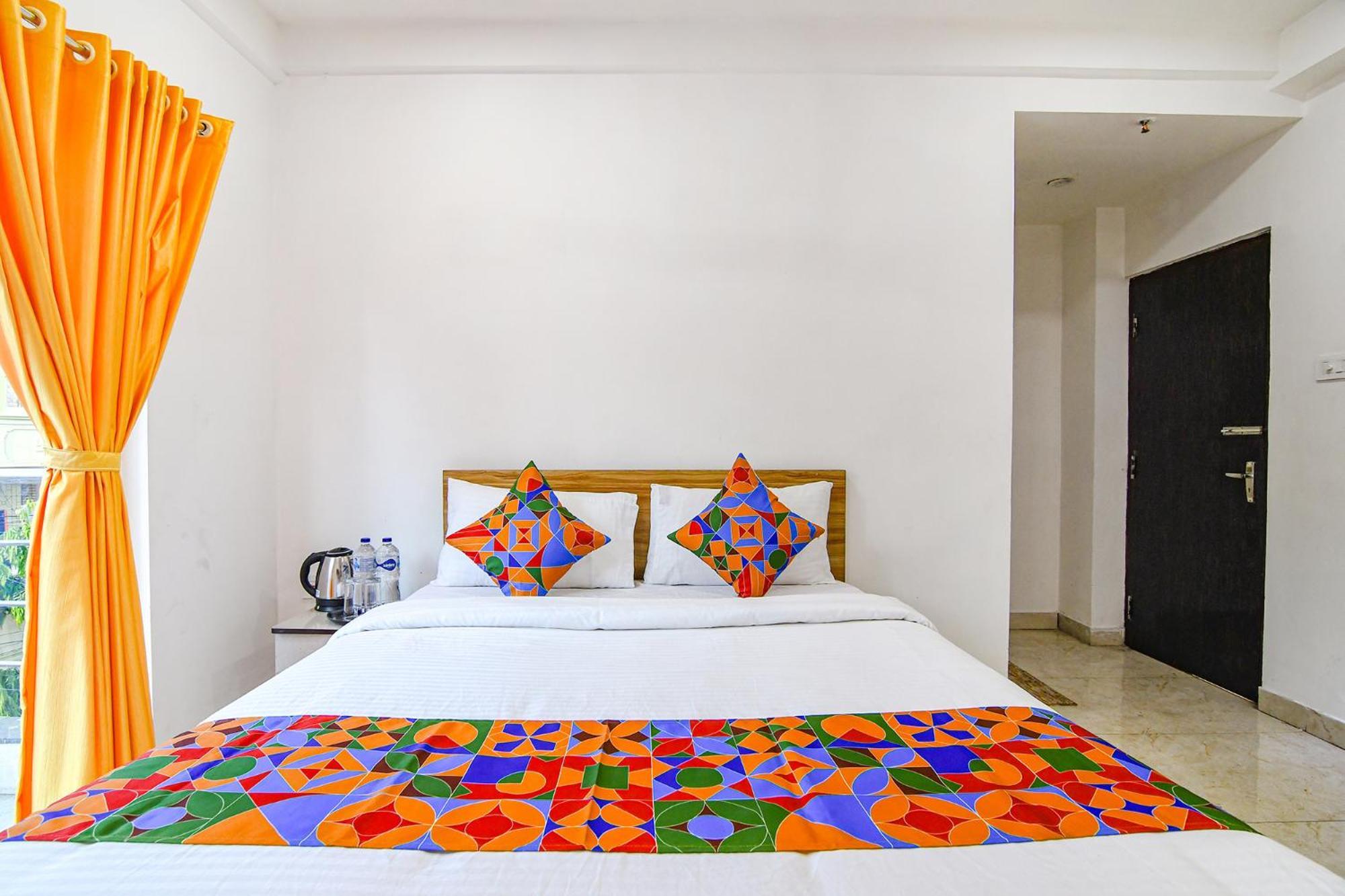 Fabhotel Grand Hazra Inn - Nr Ballygunge Station Calcutá Exterior foto