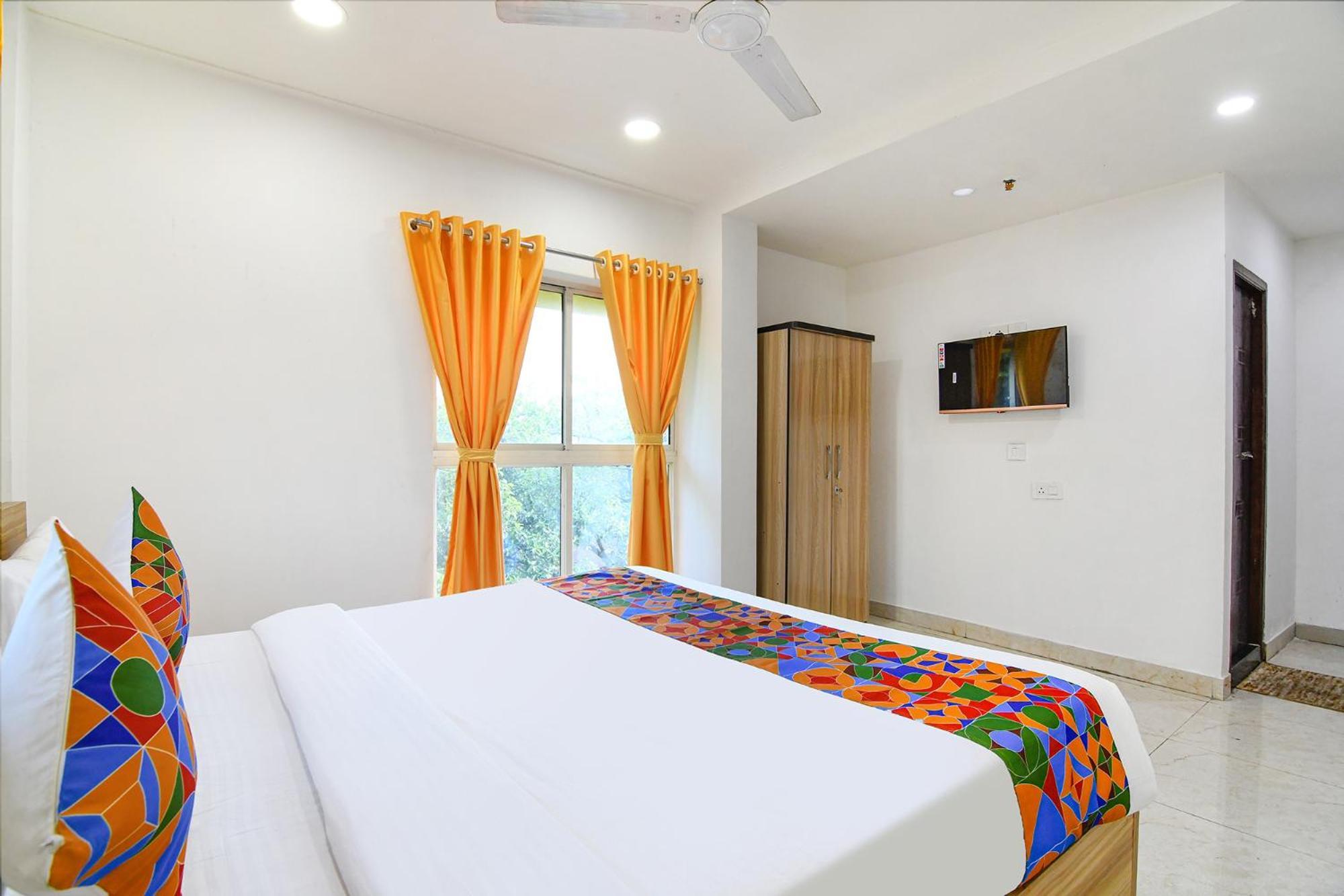 Fabhotel Grand Hazra Inn - Nr Ballygunge Station Calcutá Exterior foto