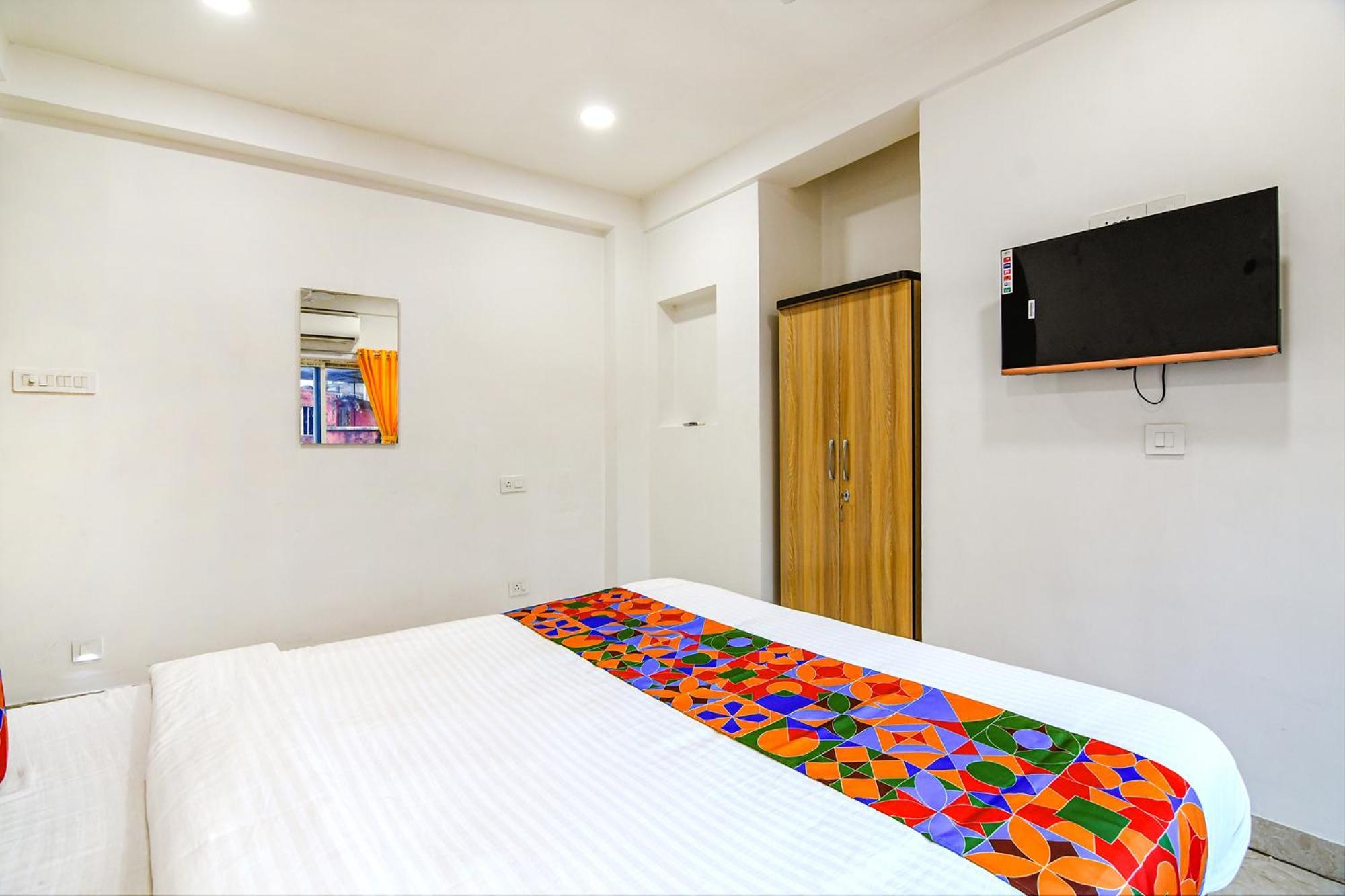 Fabhotel Grand Hazra Inn - Nr Ballygunge Station Calcutá Exterior foto